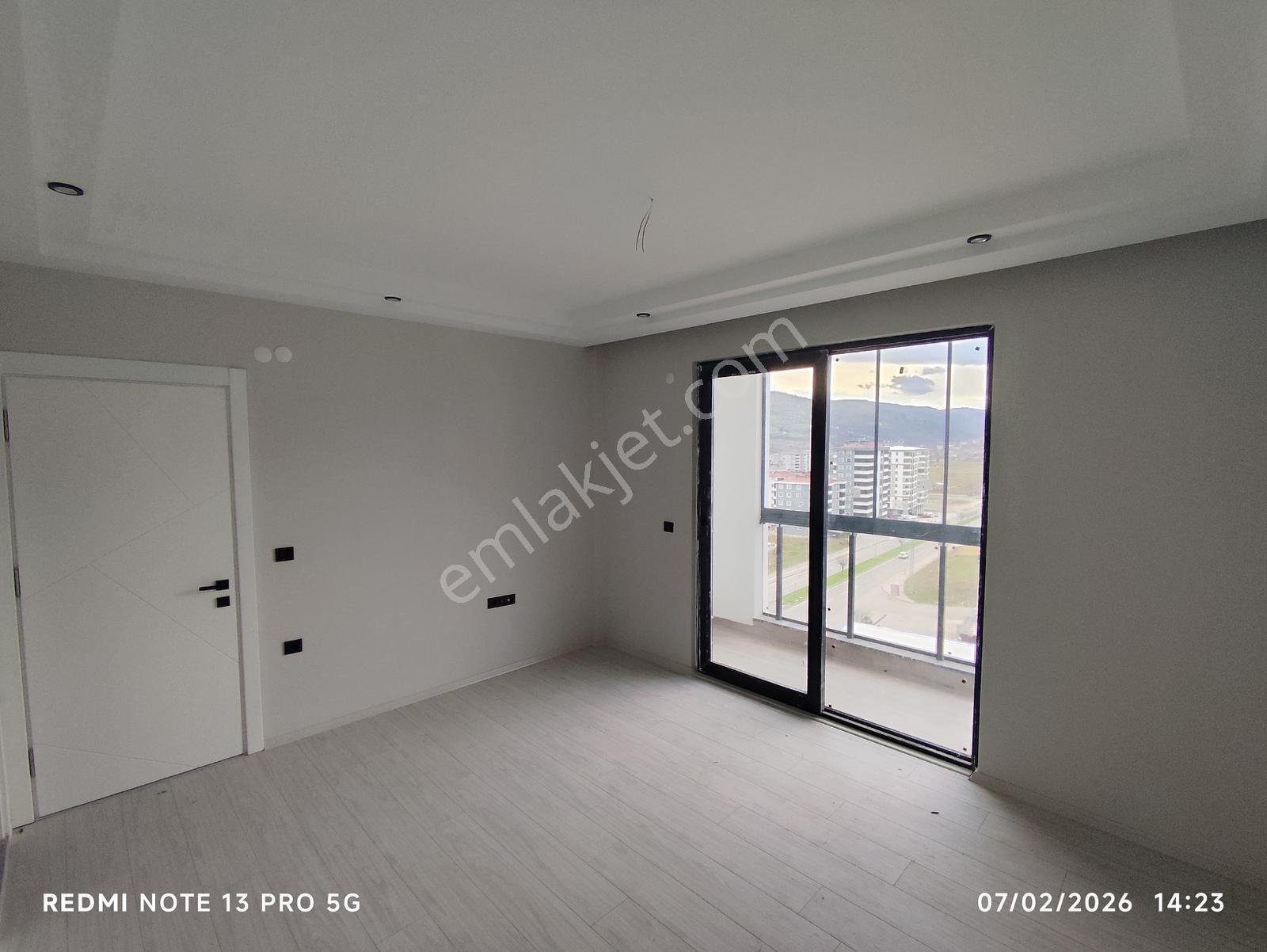Kışla Mahallesinde Yola Cephe 3+1 Satılık Sıfır Daire - Görsel 21