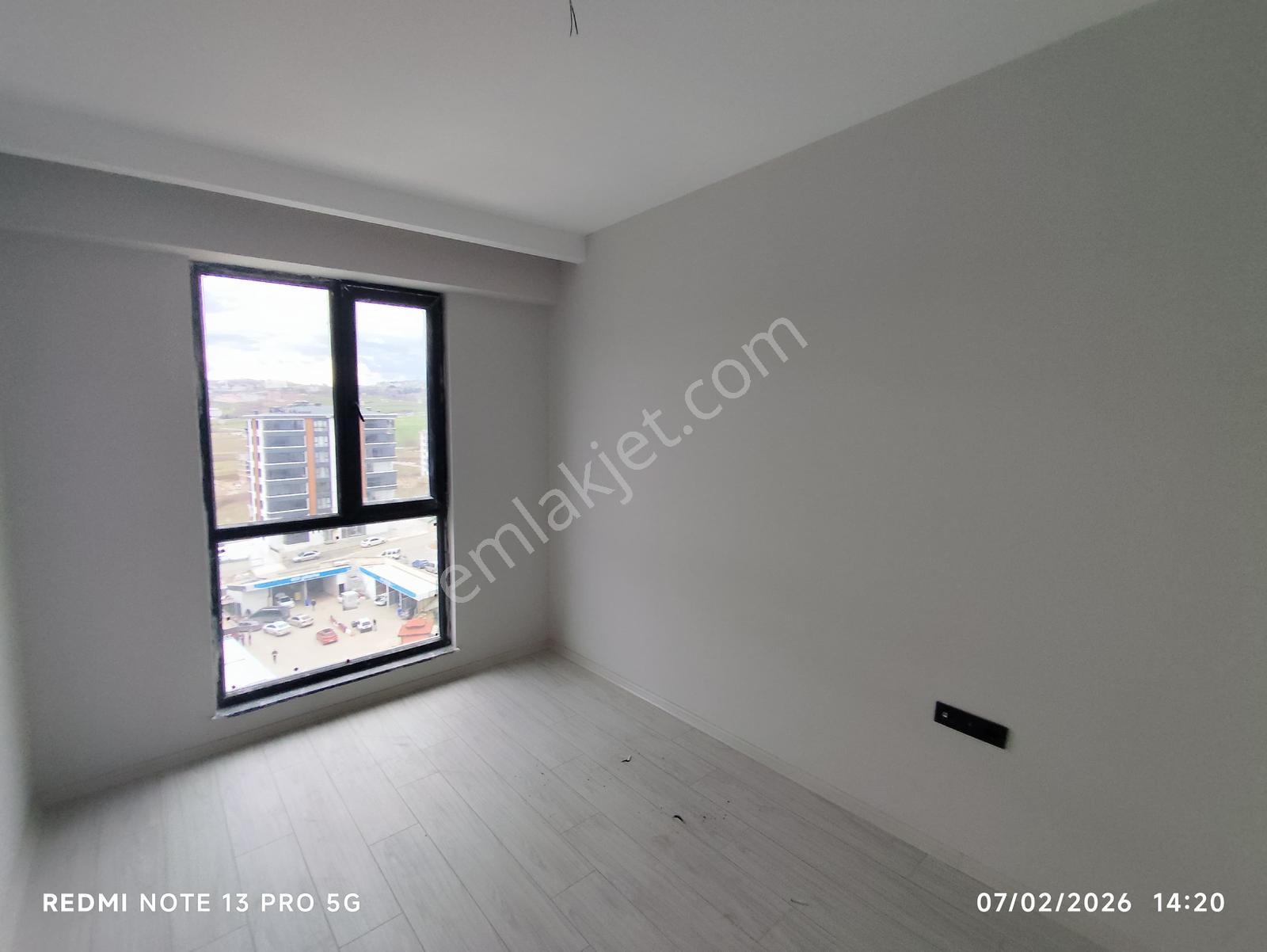Kışla Mahallesinde Yola Cephe 3+1 Satılık Sıfır Daire - Görsel 18