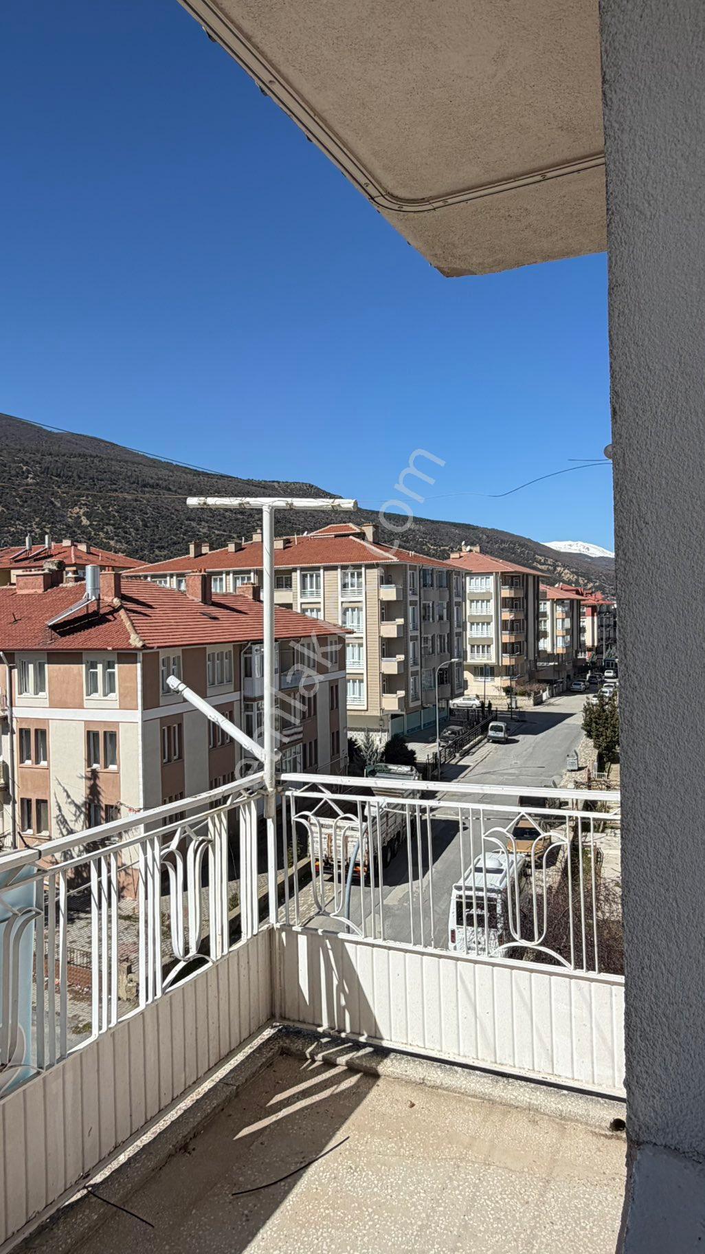 Zirve Emlak Satıyorr Yarenler Köşe 2+1 4.kat Daire Kaçmaz - Görsel 32