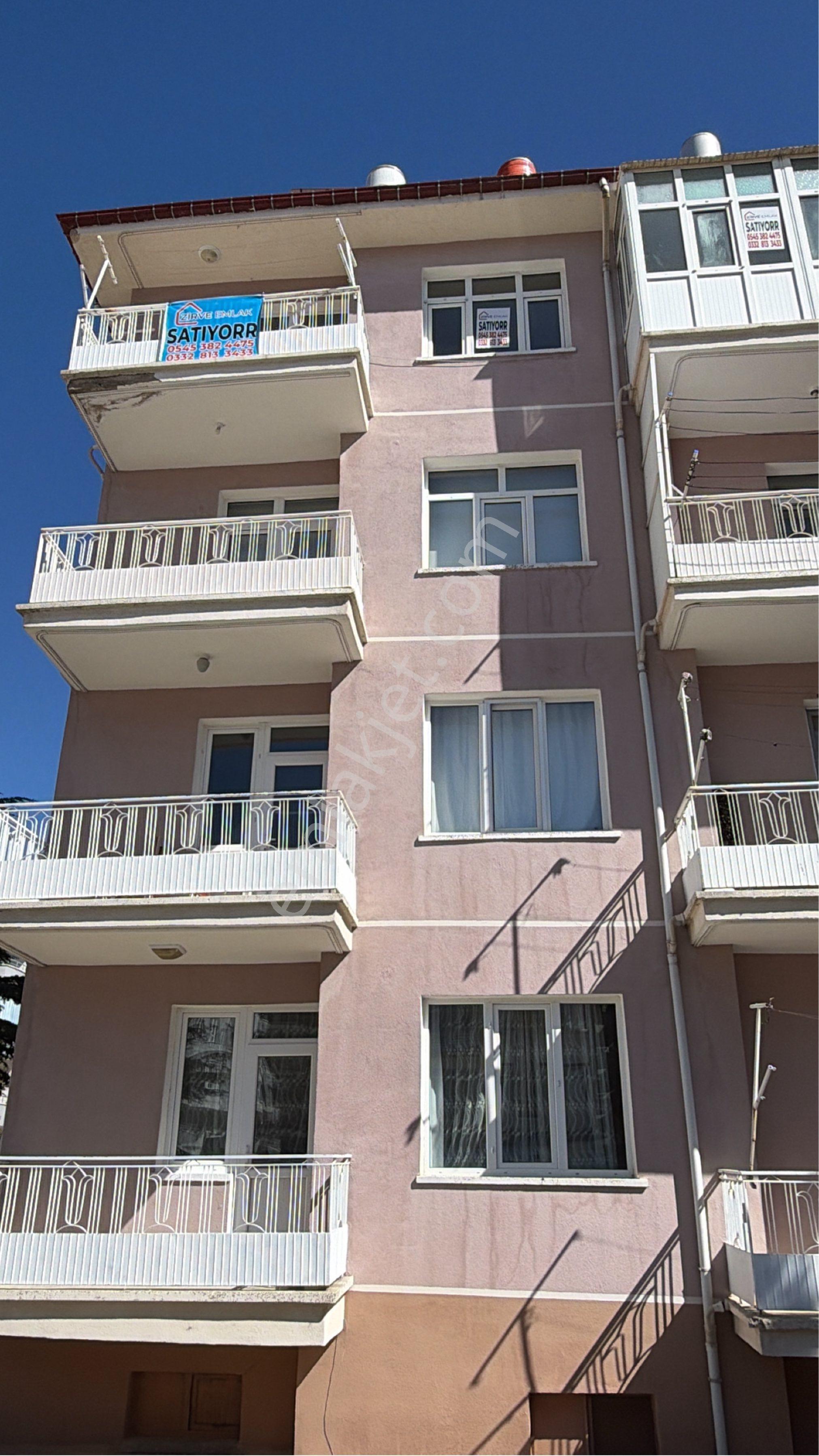 Zirve Emlak Satıyorr Yarenler Köşe 2+1 4.kat Daire Kaçmaz