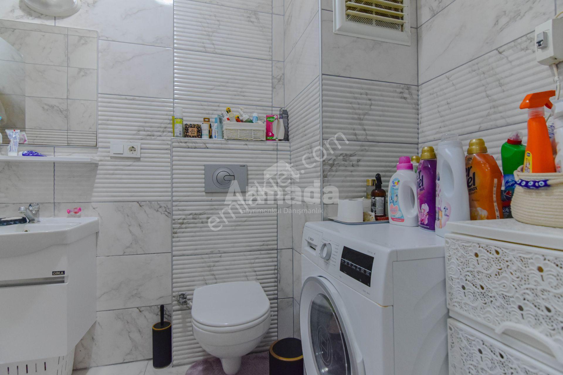 Kuşadası Değirmenderede Havuzlu Sitede Köşe Konumlu 2+1 Daire - Görsel 18
