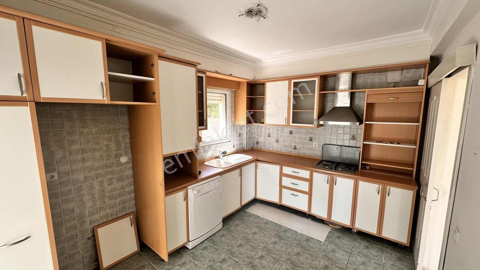 Güzelbahçe Yelki'de Site İçinde Tam Müstakil 4+1 Villa - Görsel 28