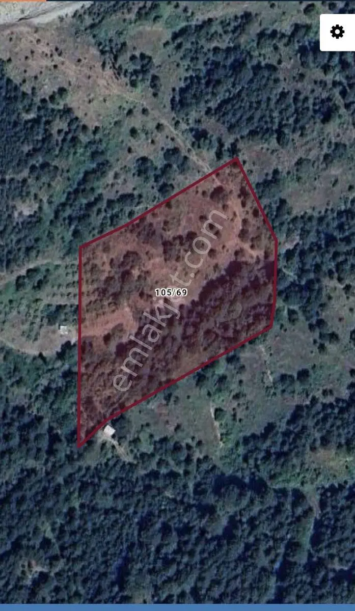 Tarcanlardan 8.300 M² Geyve Satılık Bağ Arazisi