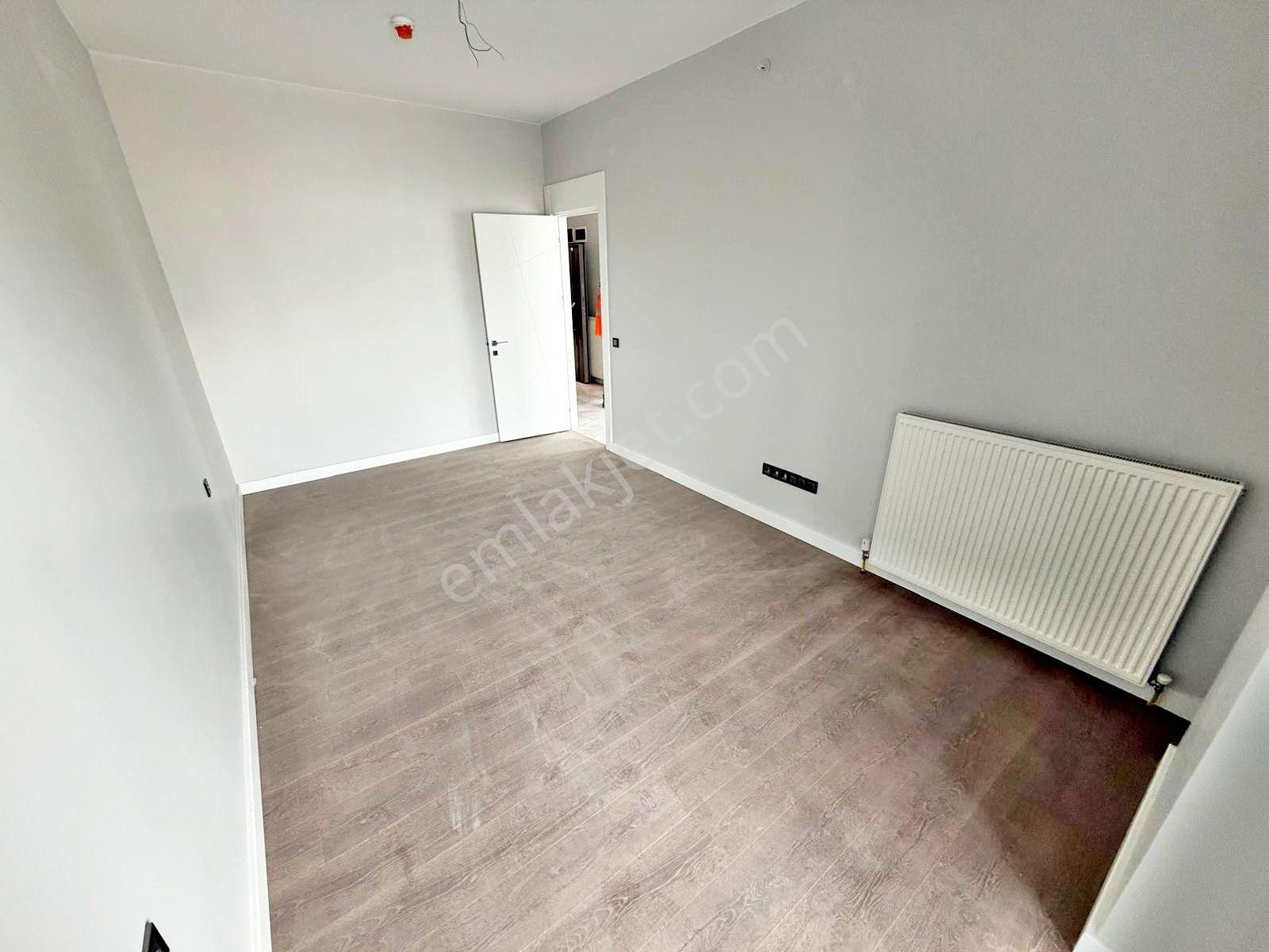 Metefor Kule Avm De Teras Balkonlu Kiralık 2+1 Ofis - Görsel 18