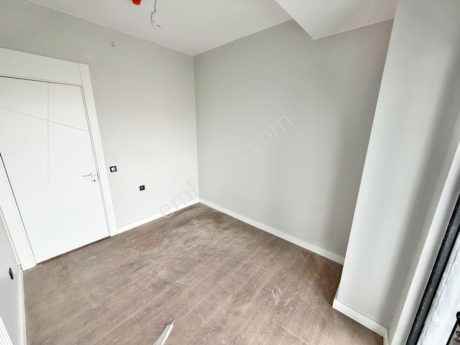 Metefor Kule Avm De Teras Balkonlu Kiralık 2+1 Ofis - Görsel 14
