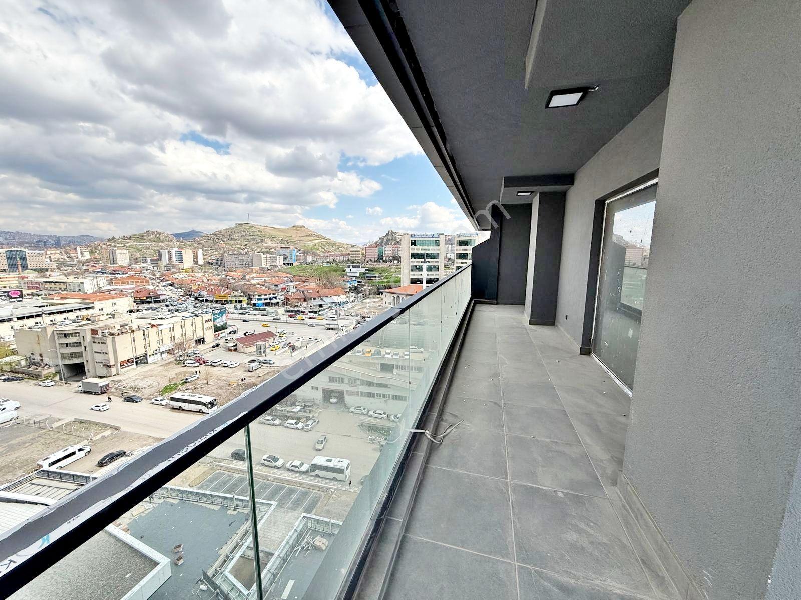Metefor Kule Avm De Teras Balkonlu Kiralık 2+1 Ofis - Görsel 2