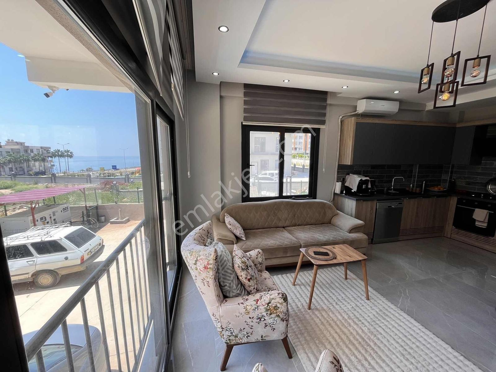 Full Eşyalı 2+1 Kat Mülkiyeti Deniz Manzaralı Havuzlu Peyzajlı