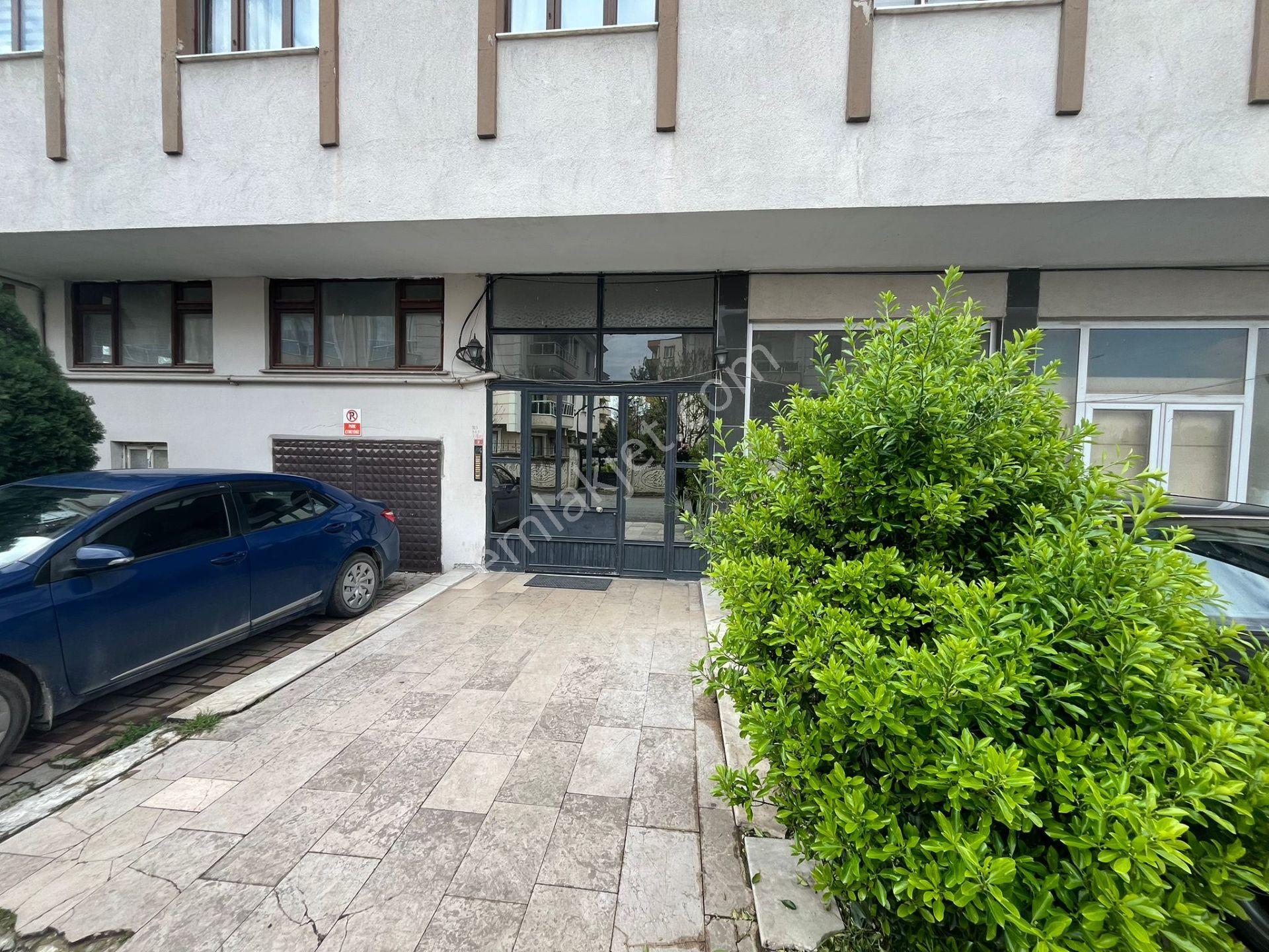 Kapalı Spor Salonu Karşısı Kiralık 3+1 Daire - Görsel 4