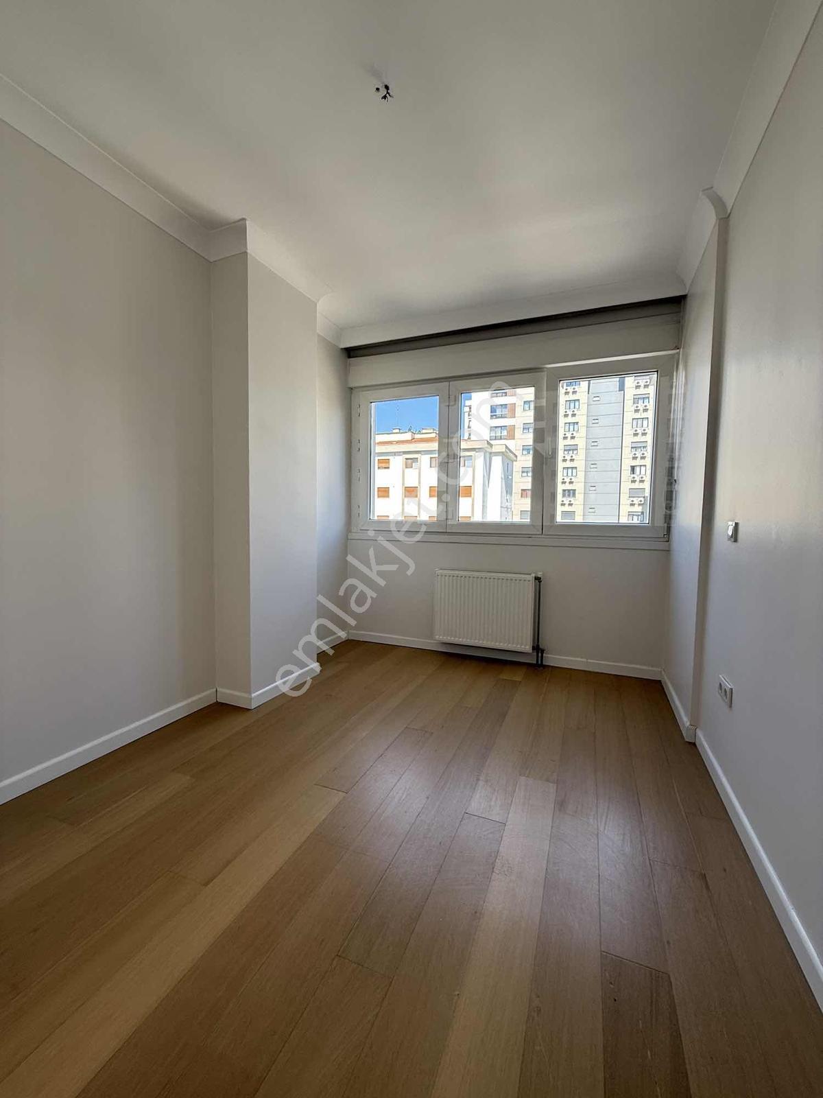 Bağdat Caddesi Yakını Önü Açık Ferah 2+1 Kombili Balkonlu - Görsel 21
