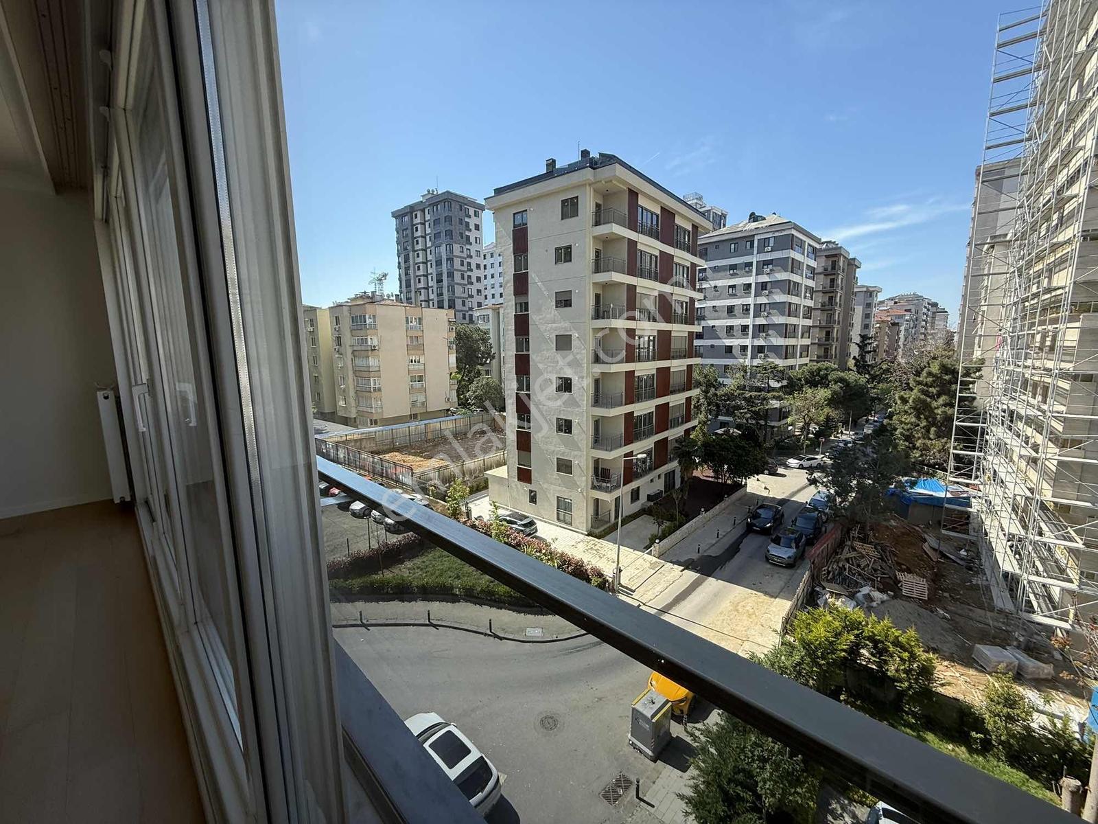 Bağdat Caddesi Yakını Önü Açık Ferah 2+1 Kombili Balkonlu - Görsel 18