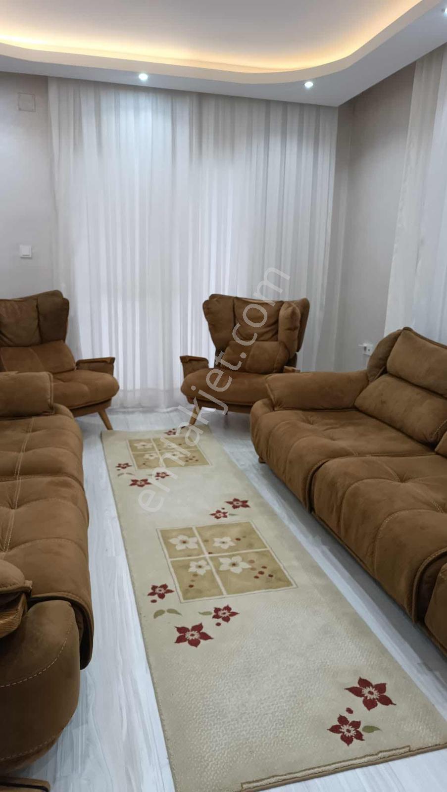 Ergenekon Mahallesinde 3+1 Eşyalı Kiralık Daire - Görsel 3