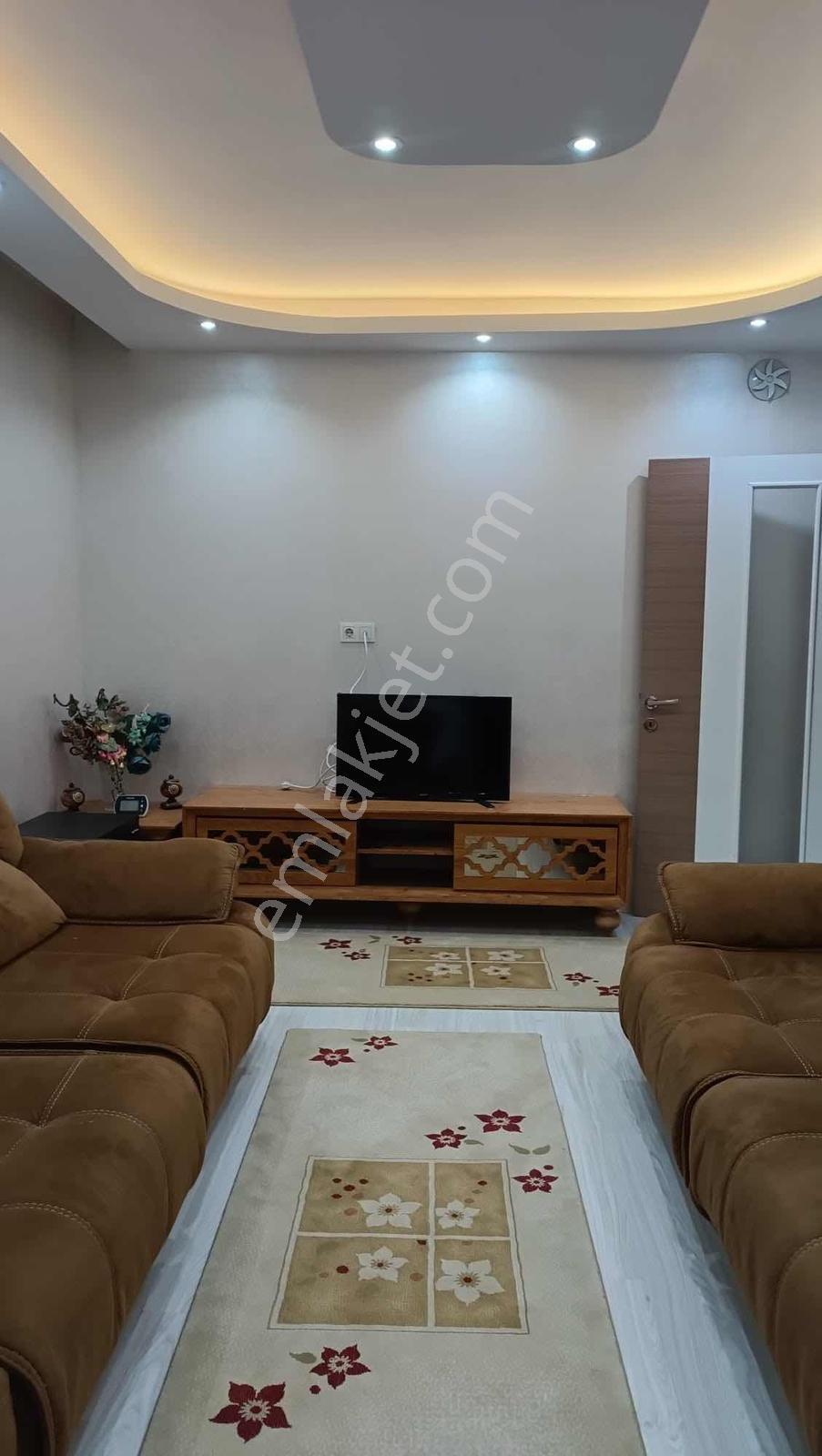 Ergenekon Mahallesinde 3+1 Eşyalı Kiralık Daire - Görsel 12