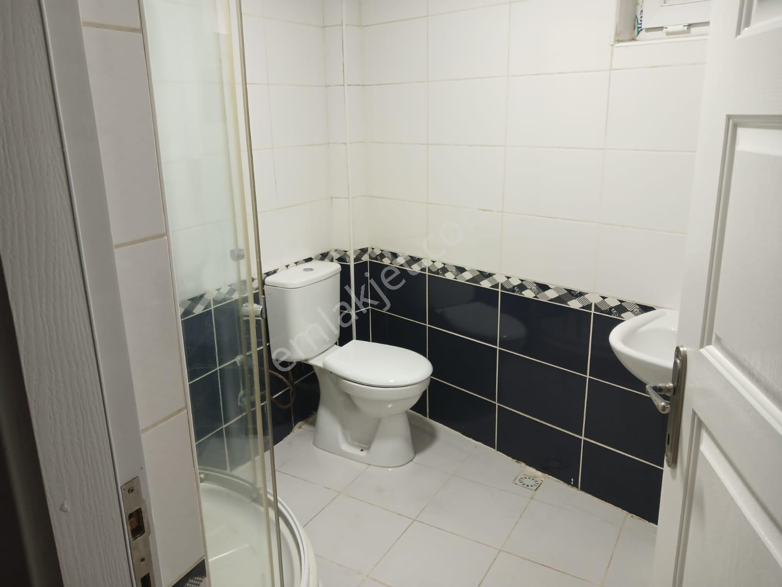 Hilal Akın Emlak’tan Yeşiltepe Mahallesi’nde Üniversiteye Yakın Kiralık 2+1 Daire - Görsel 12