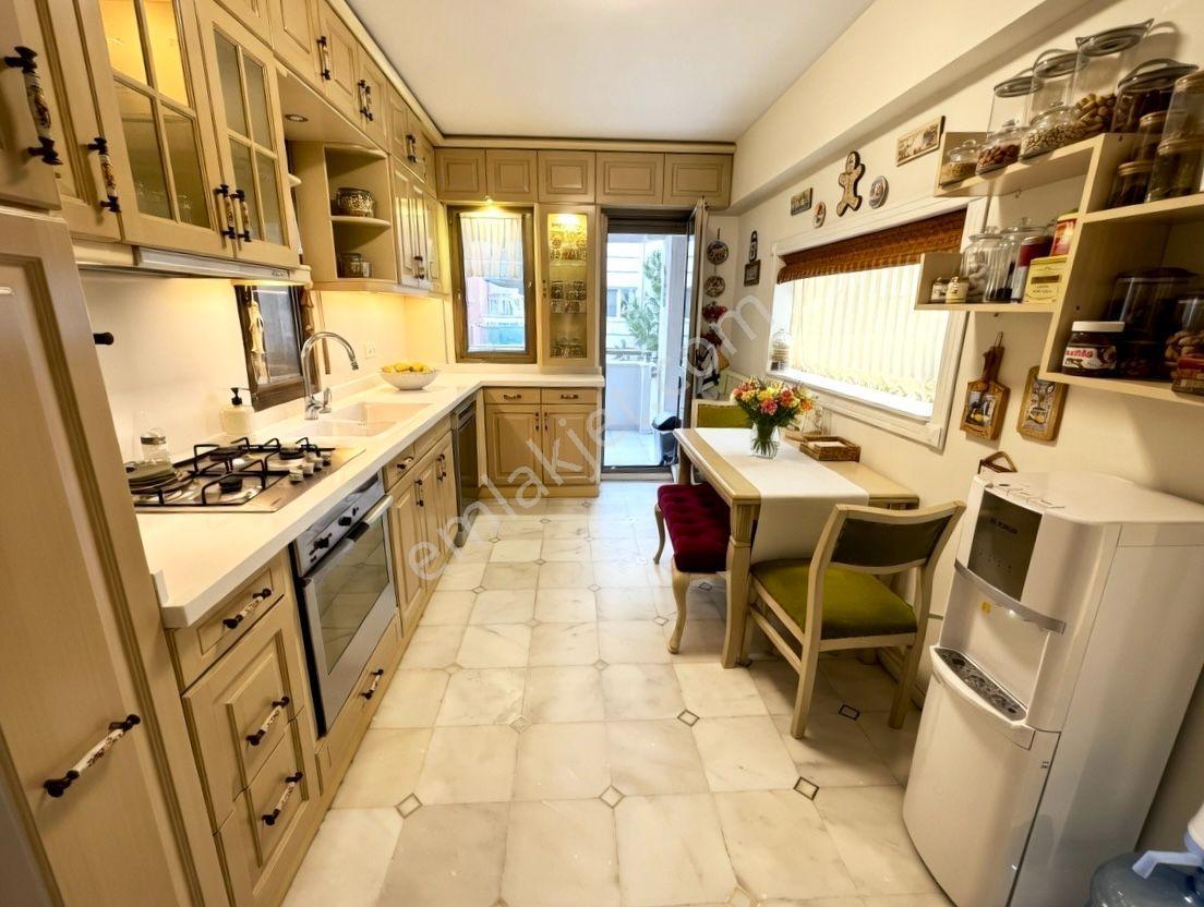 Bostanlı Sahile Yakın Özel Tasarımlı Premium 4+1 Lüks Daire - Görsel 8