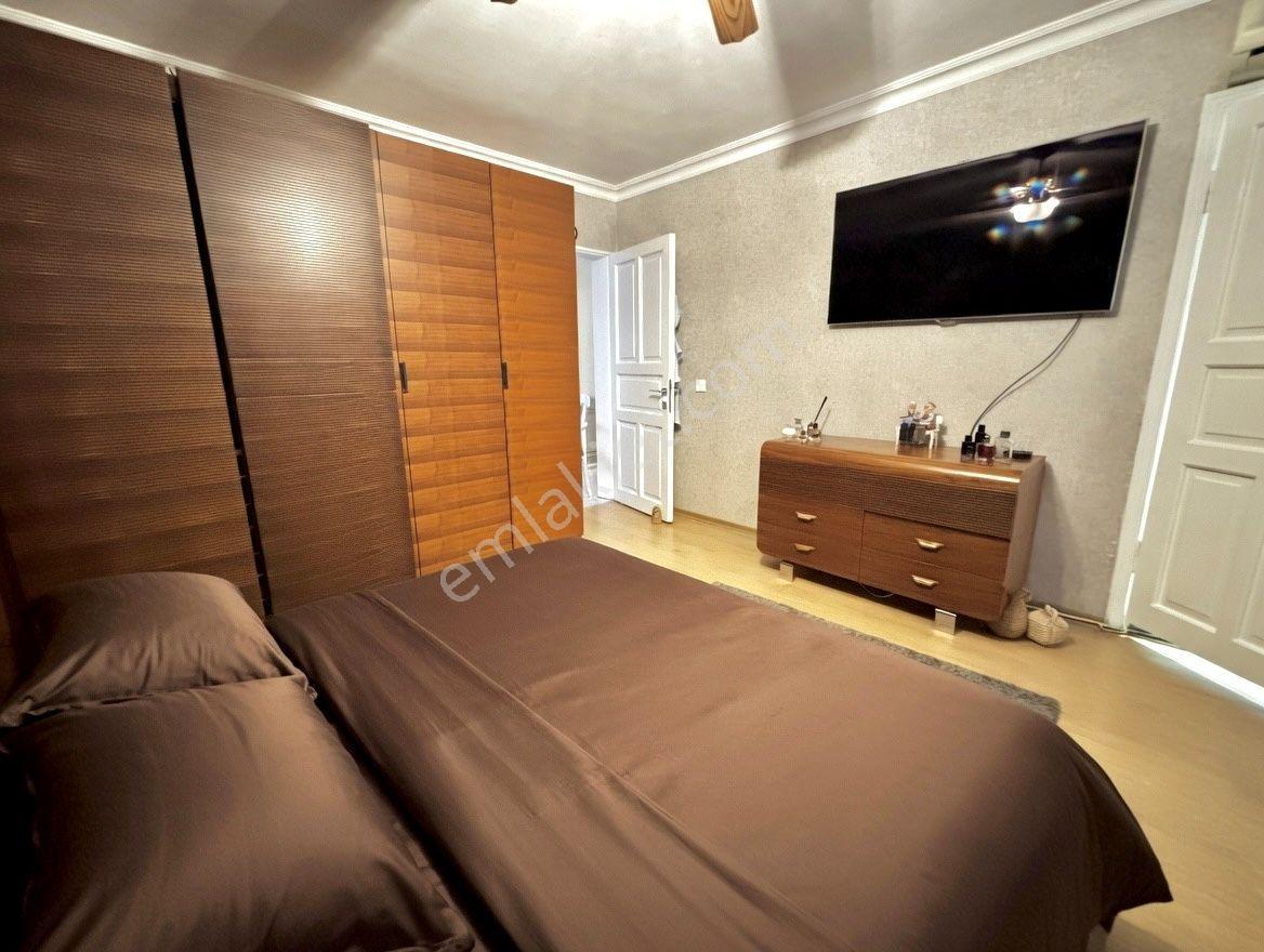 Bostanlı Sahile Yakın Özel Tasarımlı Premium 4+1 Lüks Daire - Görsel 14