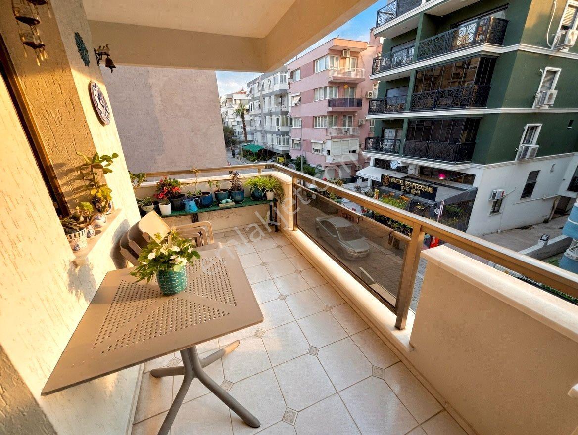 Bostanlı Sahile Yakın Özel Tasarımlı Premium 4+1 Lüks Daire - Görsel 27
