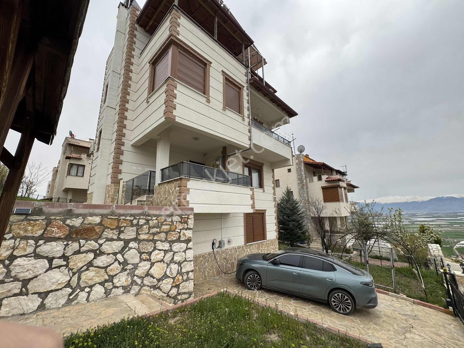 Elmalı Avlan Villaları Bölgesinde Satılık Lüks 7+2 Triplex Villa - Görsel 2