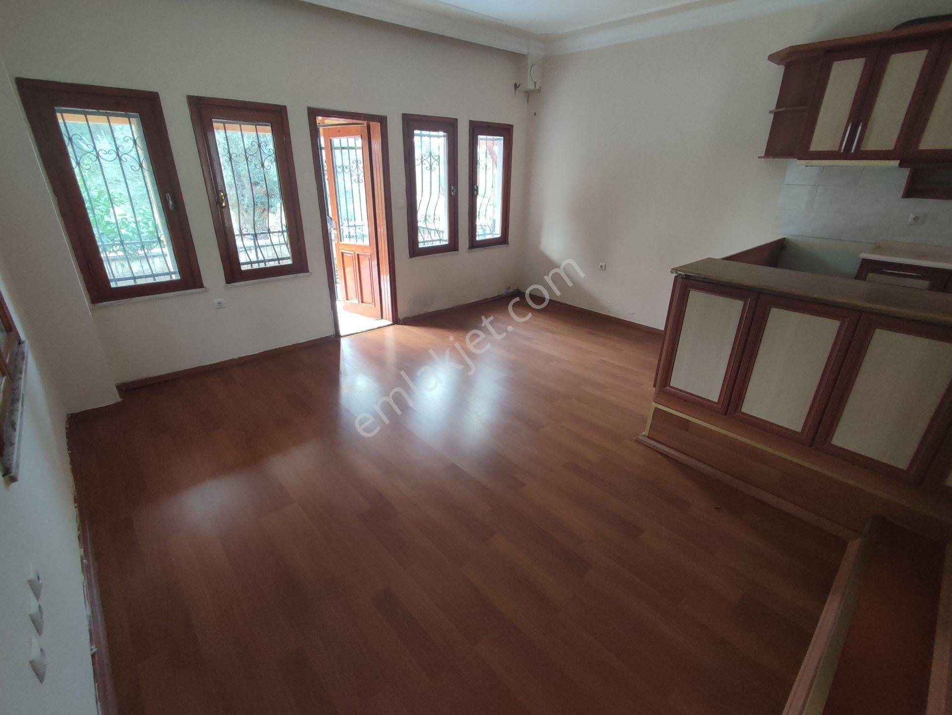 Kardeşten Akçay 53 Evlerde Site İçi Bahçeli Teraslı 3+1 Tripleks Villa - Görsel 8