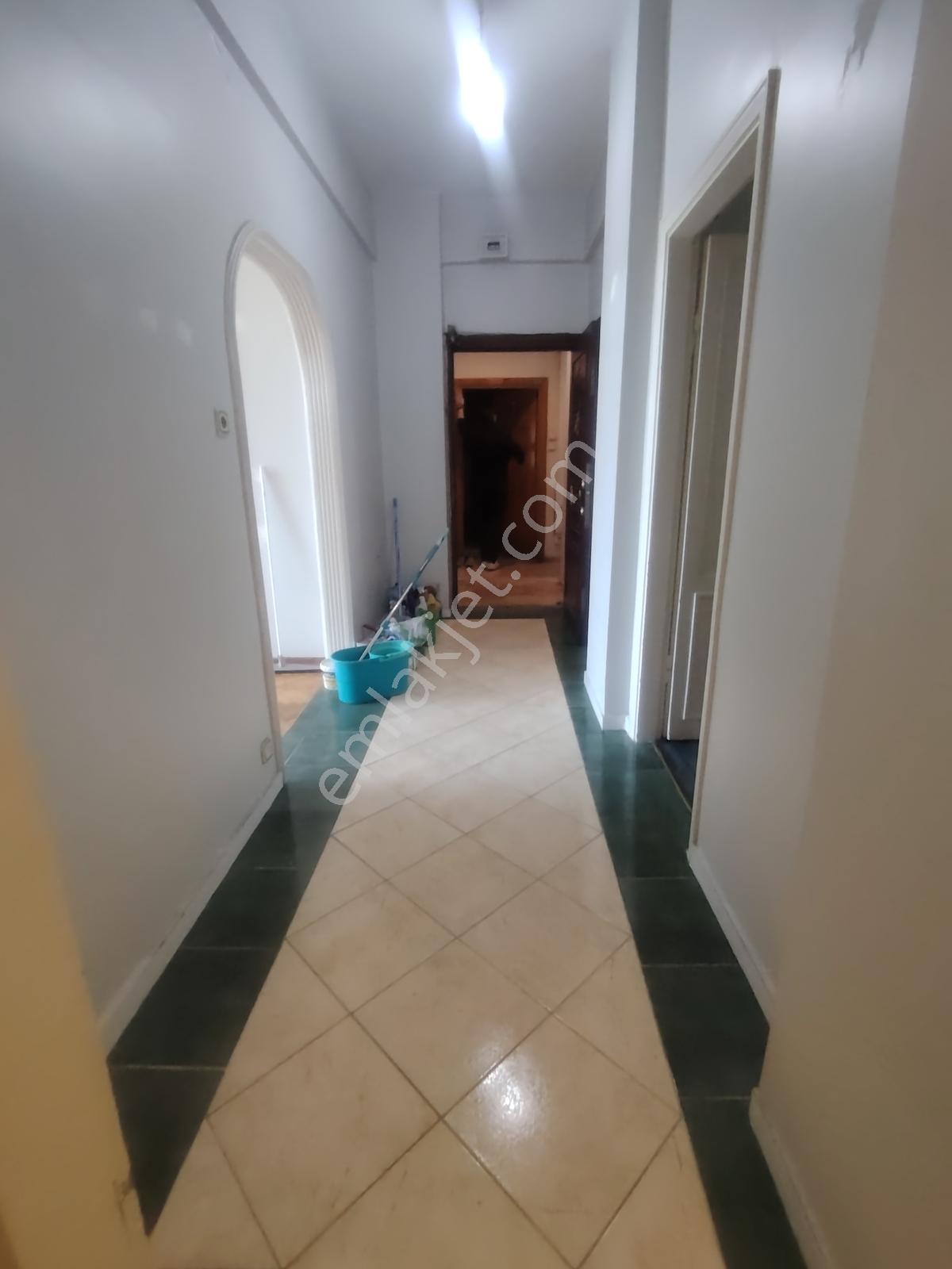 Engin Erdem Den 2+1 Giriş Kat 90m2 Veysel Karani Camii Yanı - Görsel 10