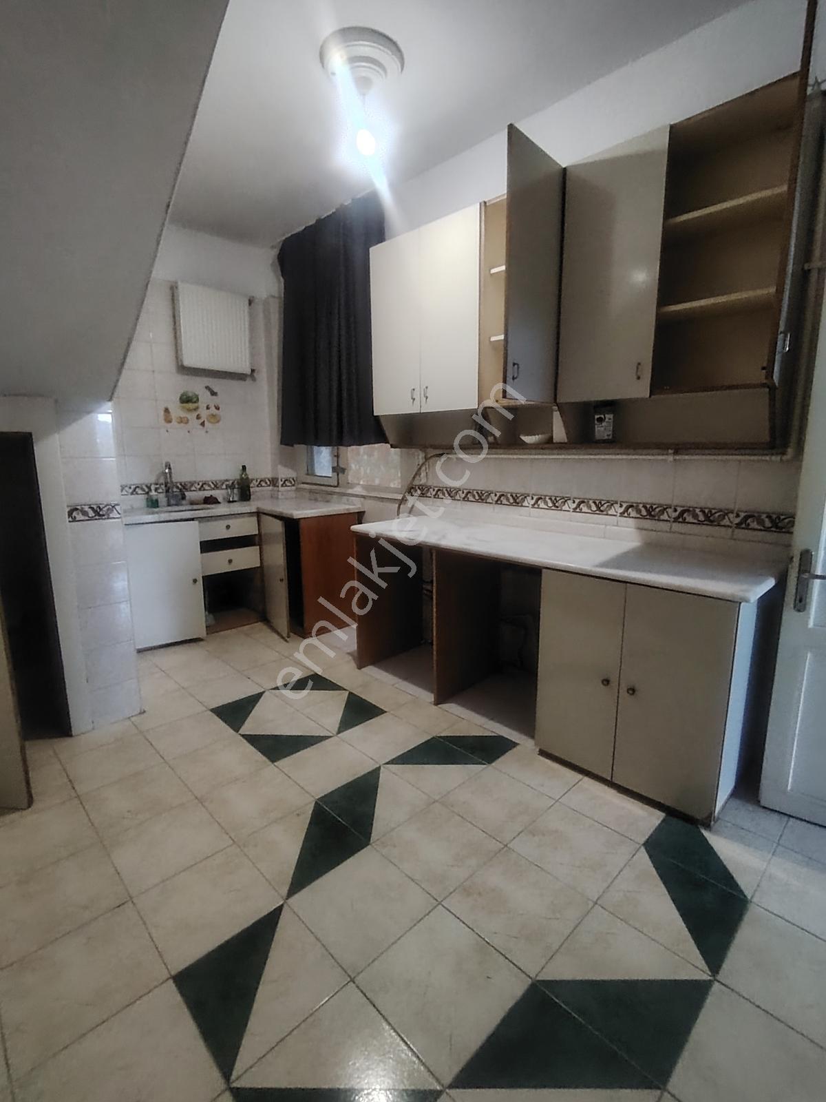 Engin Erdem Den 2+1 Giriş Kat 90m2 Veysel Karani Camii Yanı - Görsel 9
