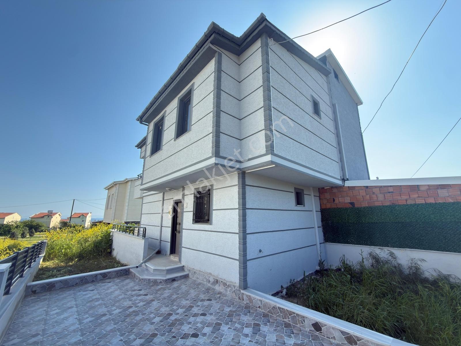 Marmara Ereğlisi Yeniçiftlik'te Kanalizasyonlu 2+1 Villa - Görsel 4
