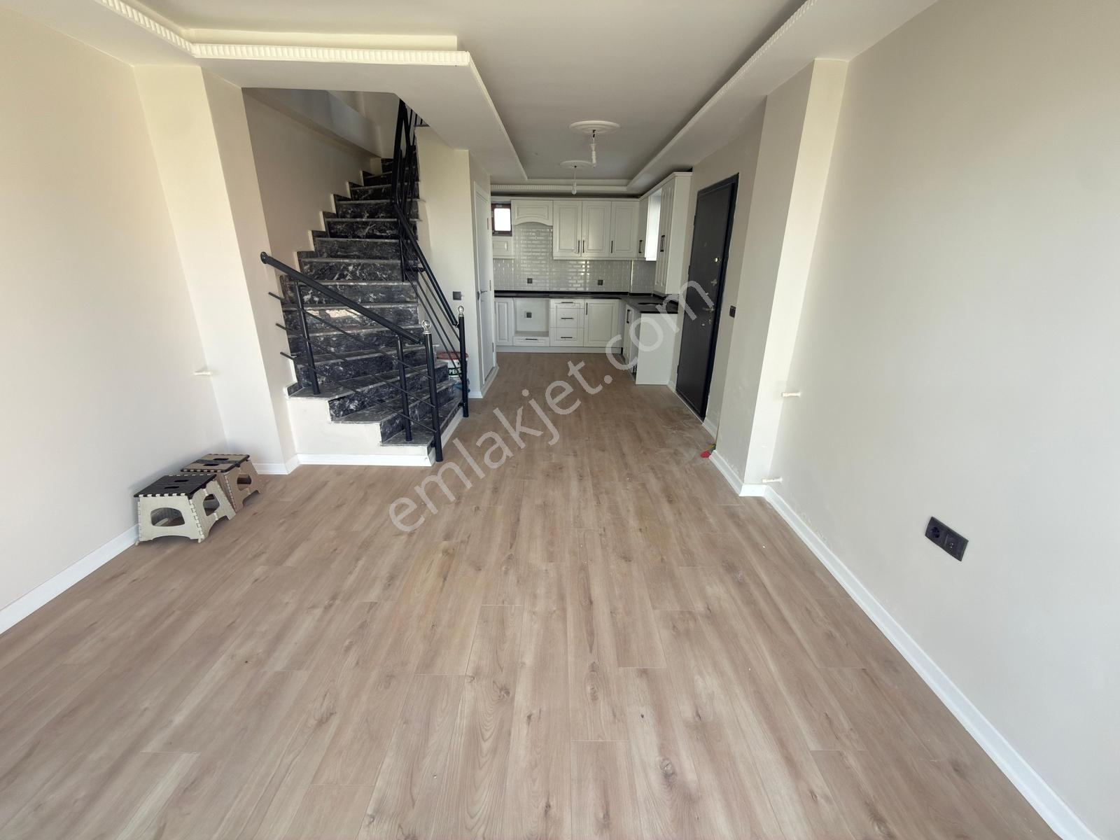 Marmara Ereğlisi Yeniçiftlik'te Kanalizasyonlu 2+1 Villa - Görsel 6