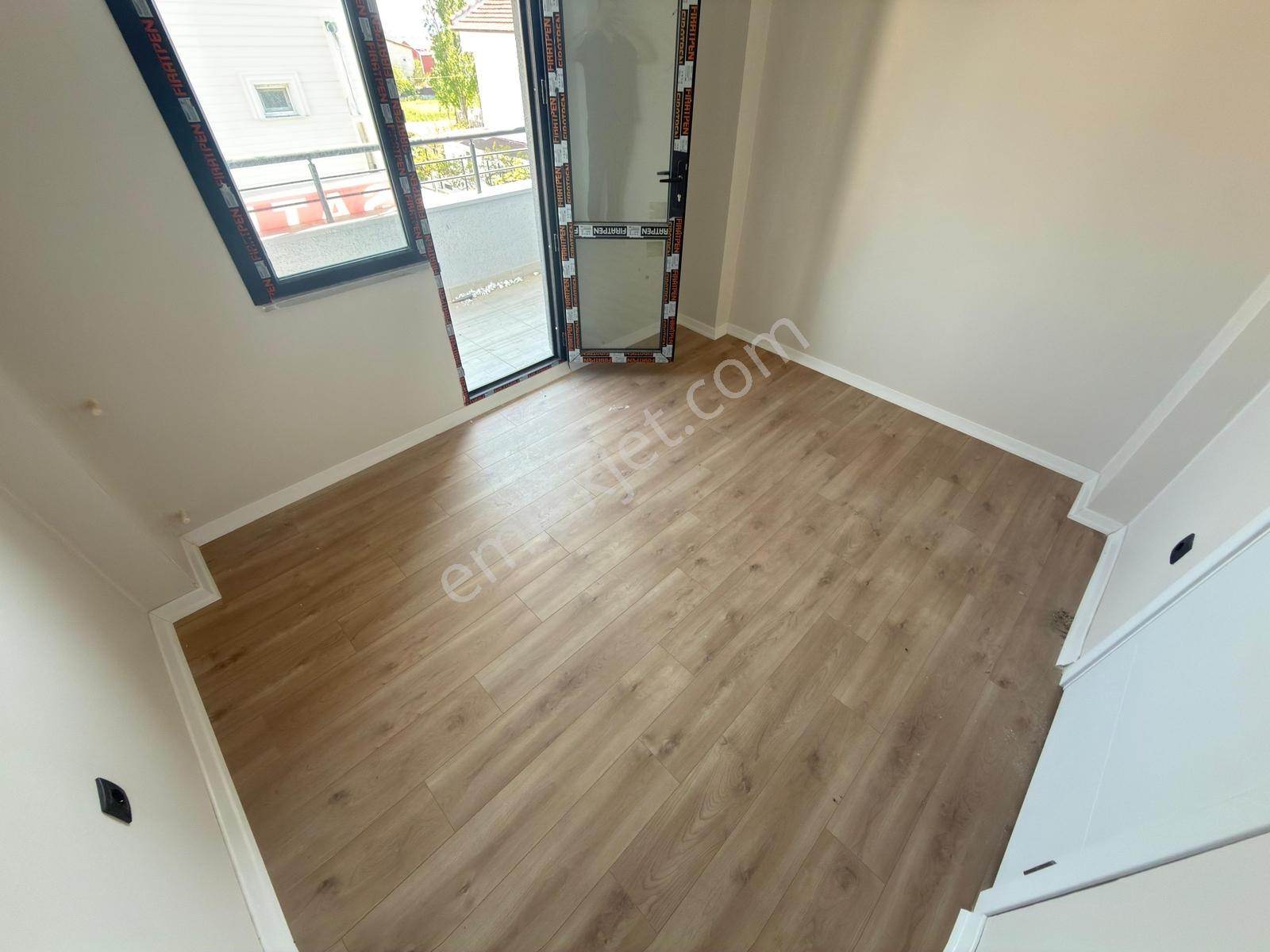 Marmara Ereğlisi Yeniçiftlik'te Kanalizasyonlu 2+1 Villa - Görsel 18
