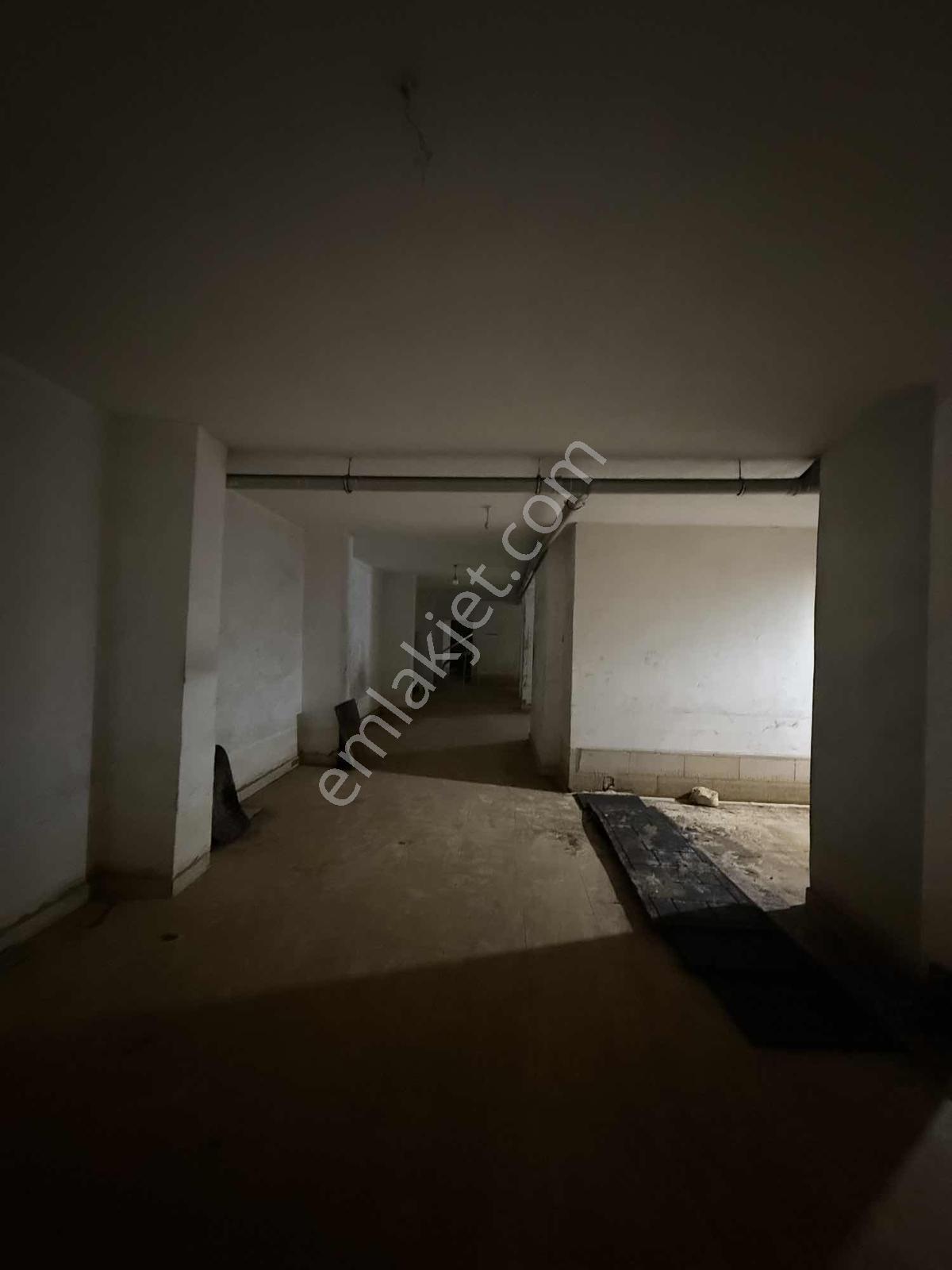 Ümraniye Dudulluda Metroya Yakın 350 M² Kullanışlı Depo - Görsel 8