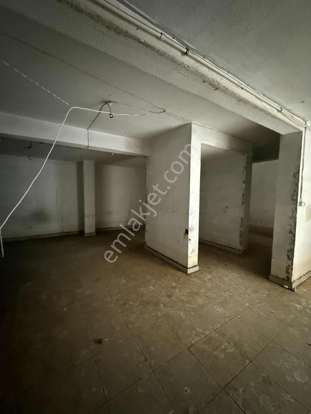 Ümraniye Dudulluda Metroya Yakın 350 M² Kullanışlı Depo - Görsel 2