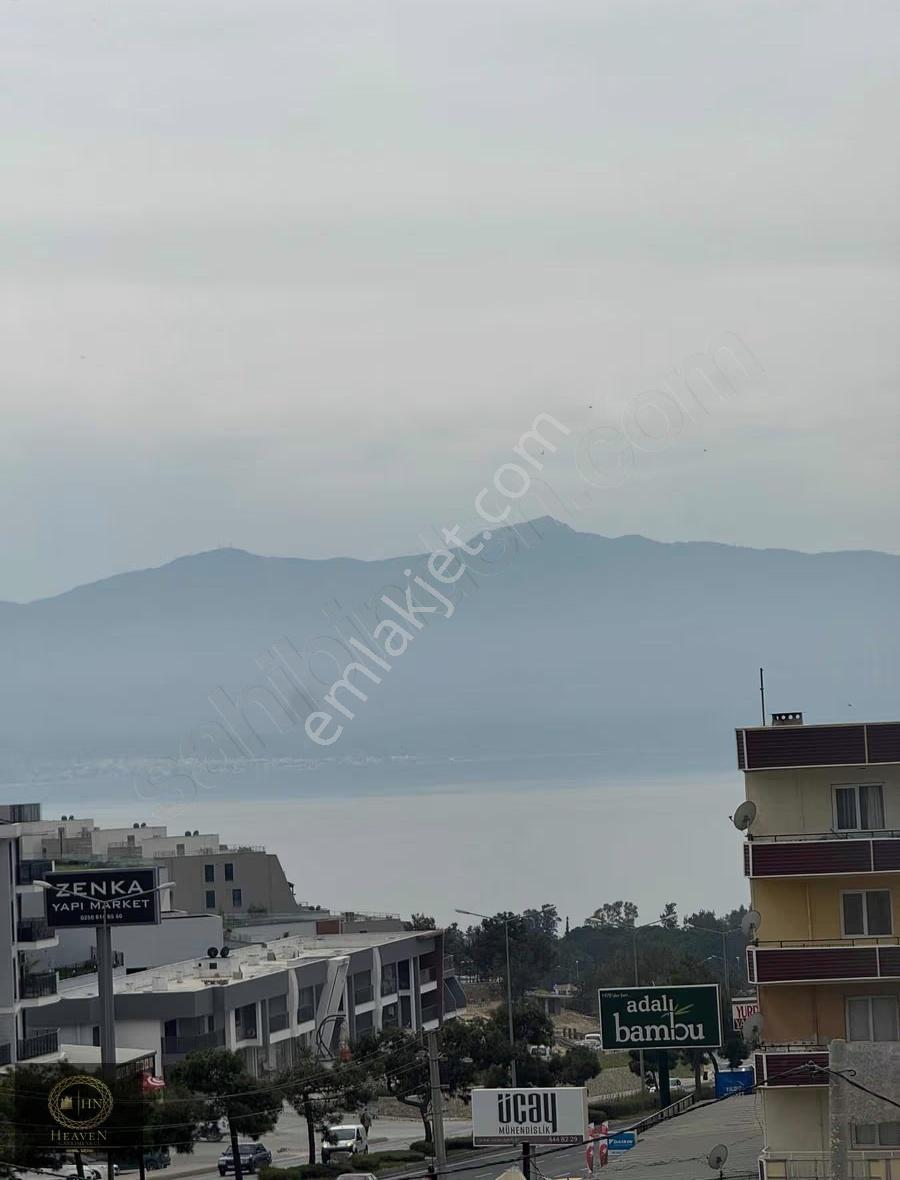Kadınlar Denizi'nde 4 + 1 Dubleks Deniz Manzaralı