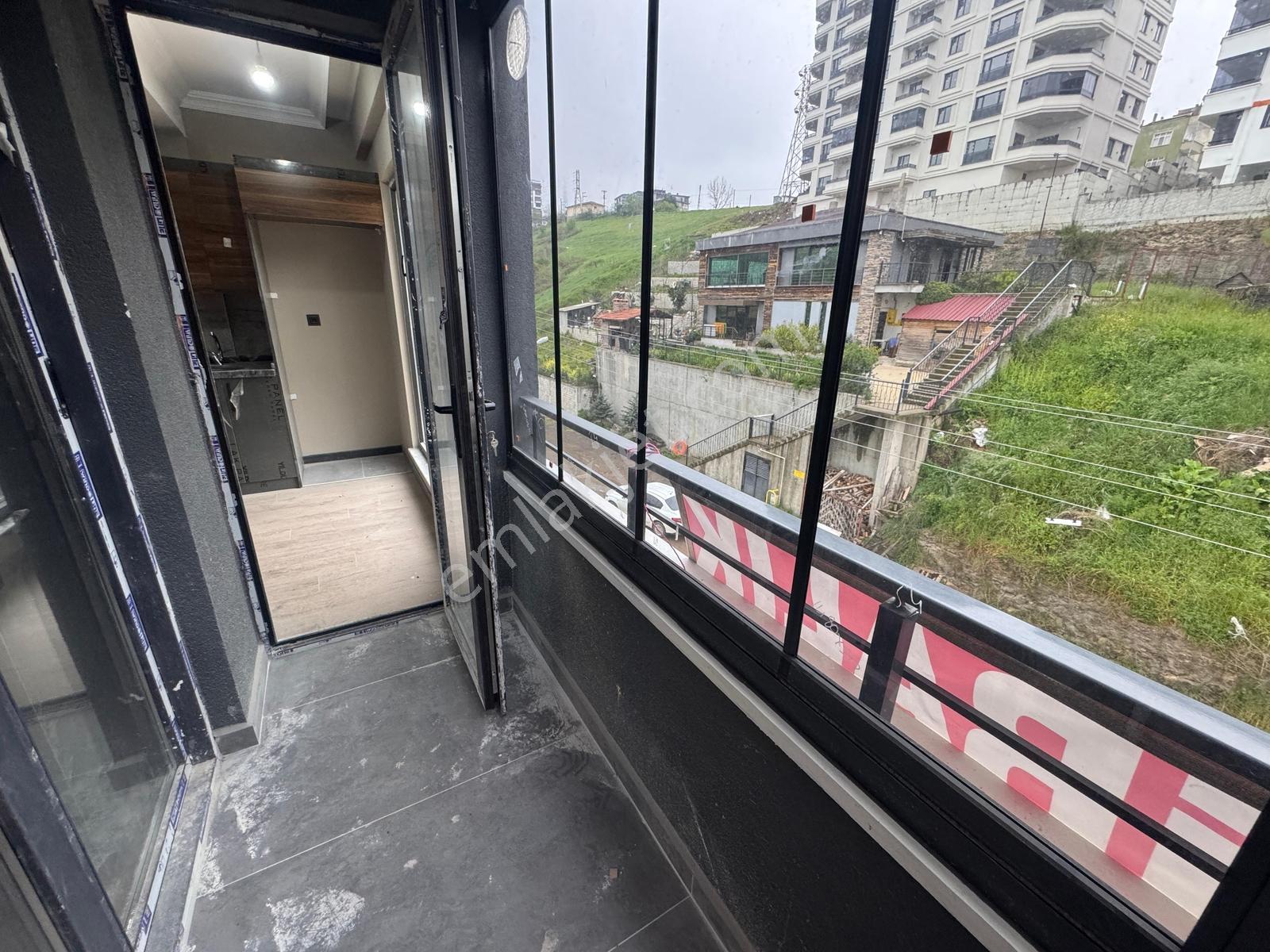 Canik Hasköy'de Doğa Ve Deniz Manzaralı Ferah 1+1 İskanlı Daire - Görsel 13