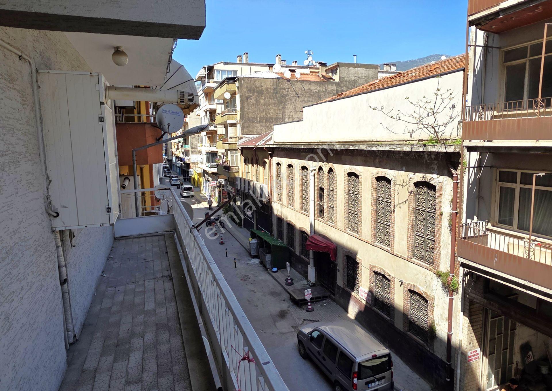 C21 Cius; Merkezi Konumda Arakat Masrafsız 3+1 Satılık Daire - Görsel 7