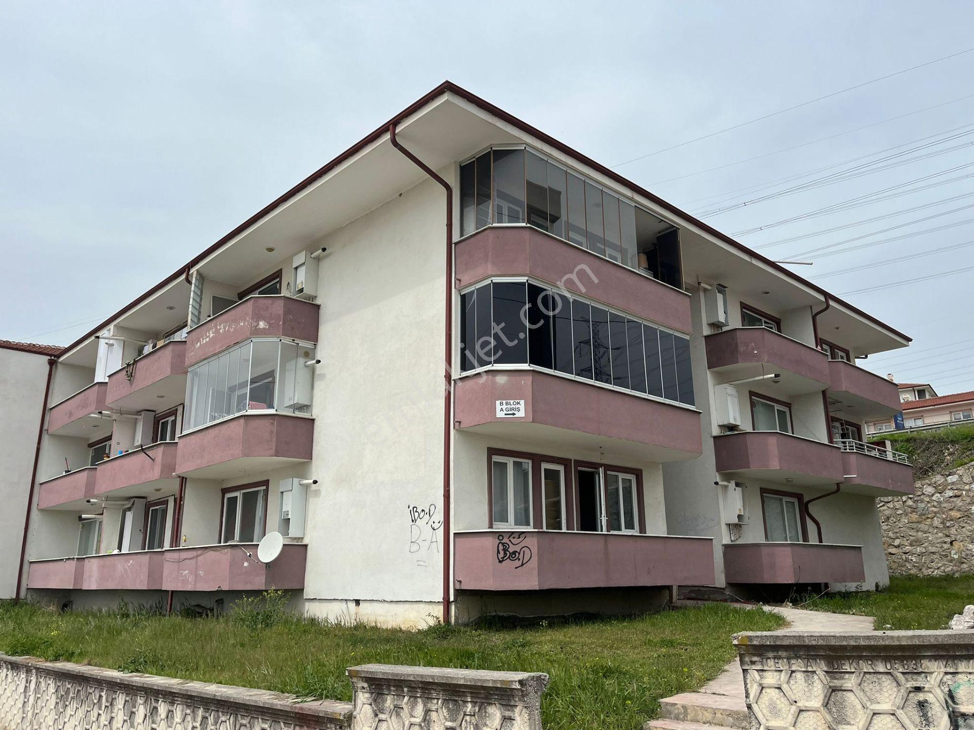 Geniş, Ara Kat, Yeni Eşyalı, 2+1 Daire