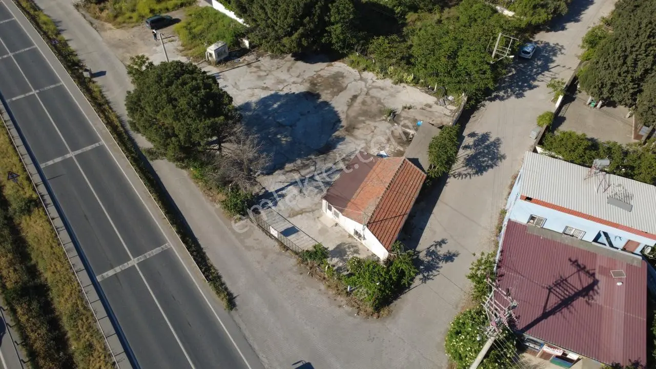 Yola Cephe 1300m2 Etrafı Çevrili Kiralık Arsa - Görsel 3