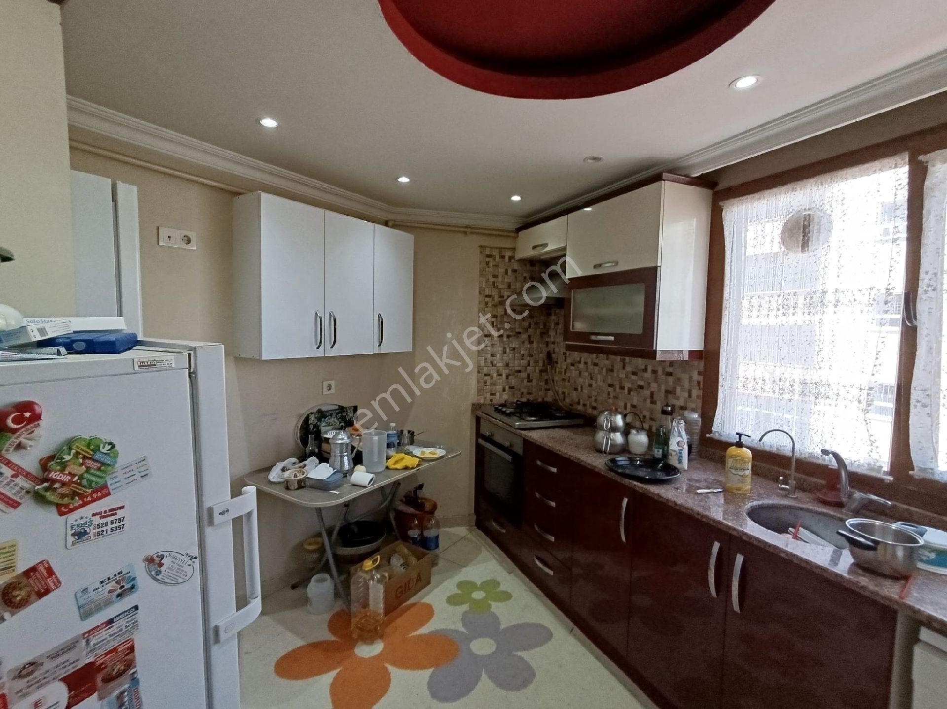 Gültepe'de Geniş 2+1 Çift Balkonlu Daire - Görsel 15