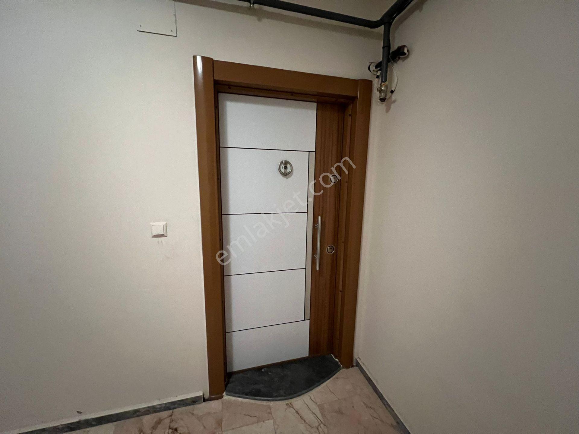 Karasu Çiğdem Emlaktan...efsane Site ^^karanfil^^de Havuz Başı - Görsel 18