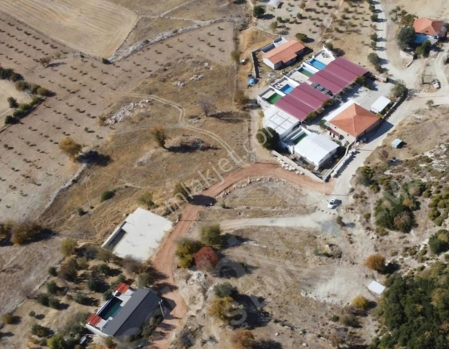 Antalya Kaş Sarıbelen Villa Bölgesinde 3010 M2 Tek Tapu Arsa - Görsel 9