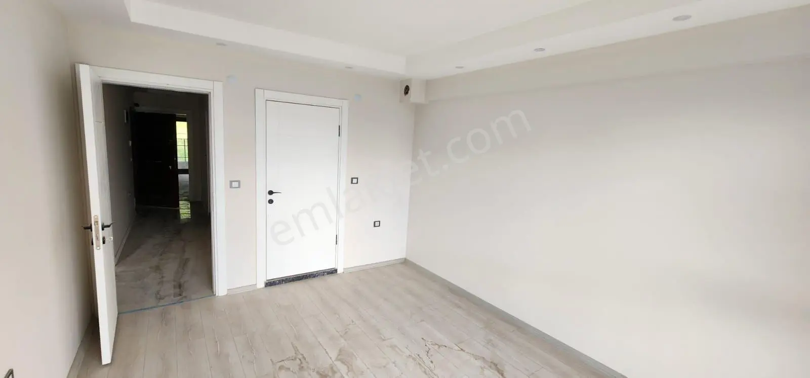 İzmir Bayraklı Osmangazide Sıfır 2+1 Kiralık Daire