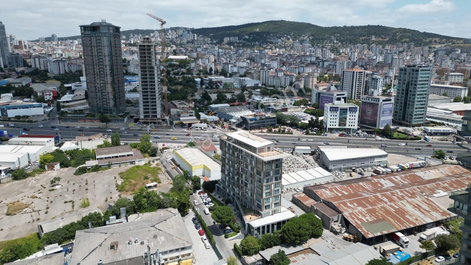 Butiq Kartal'da Özel Yapım Deniz Manz. Yüksek Tavanlı 3+1 Loft ! - Görsel 49