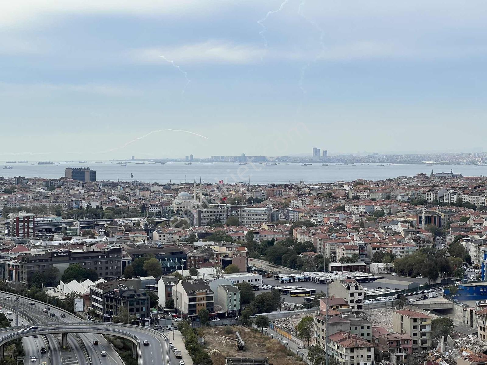 Evinpark'ta Metrobüs'e 2_dk Deniz Manz. 16.kat Boş Büyük Tip 2+1 - Görsel 8