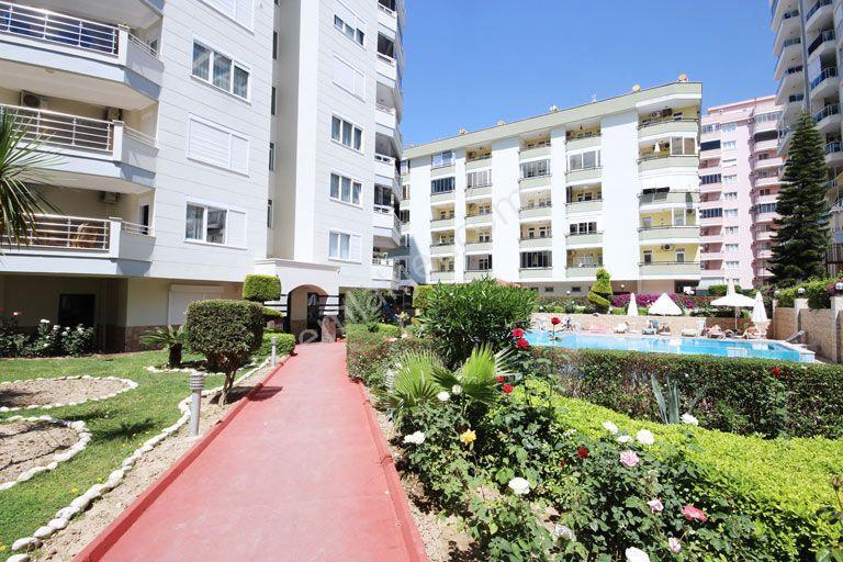Alanya Mahmutlar Mah.denize 300 Mt.eşyalı Satılık 2+1 Daire