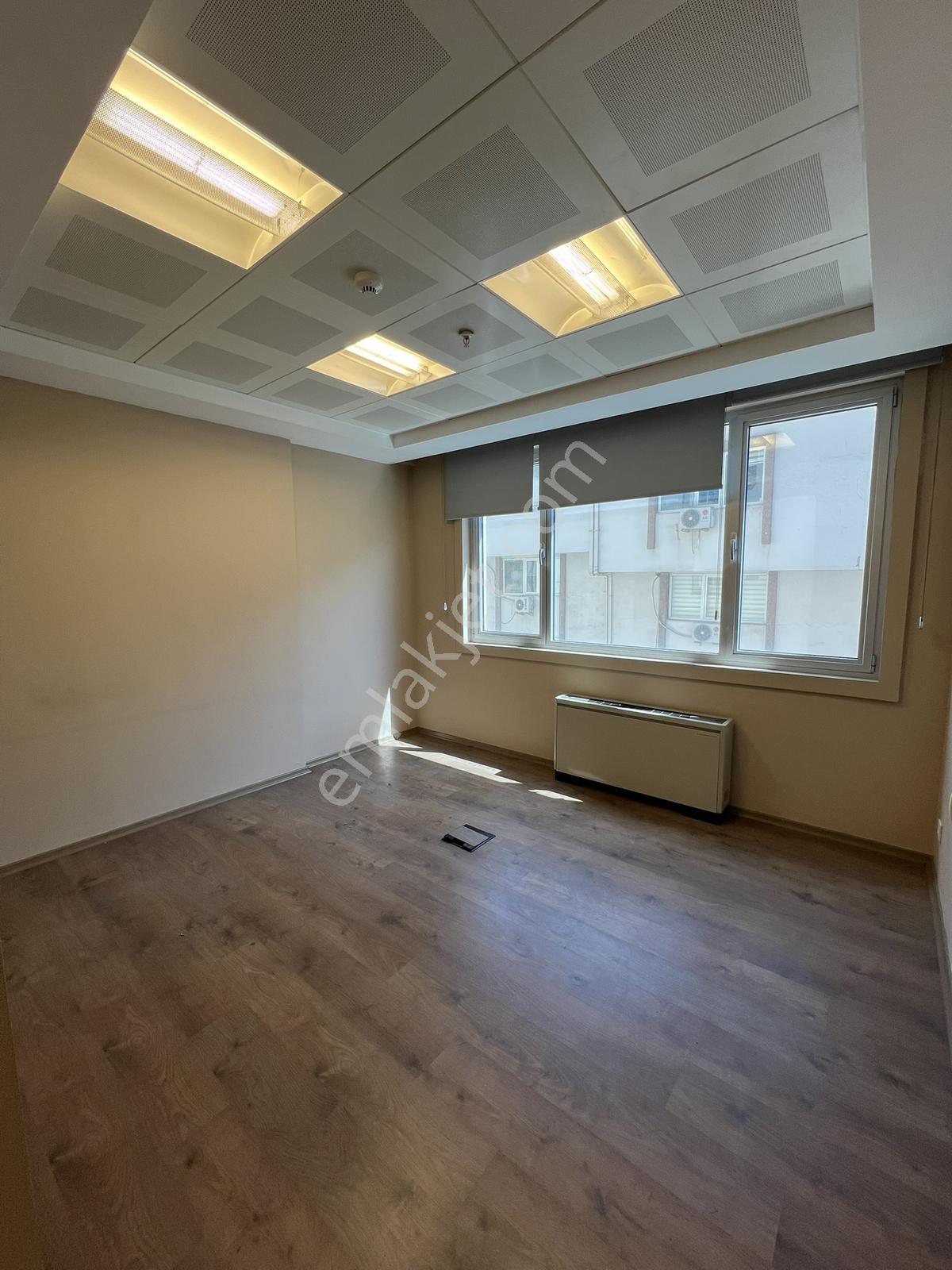 Royal'den E-5 1_dk Omega Deniz Plaza Prestijli 164m2 3.kat Ofis! - Görsel 25
