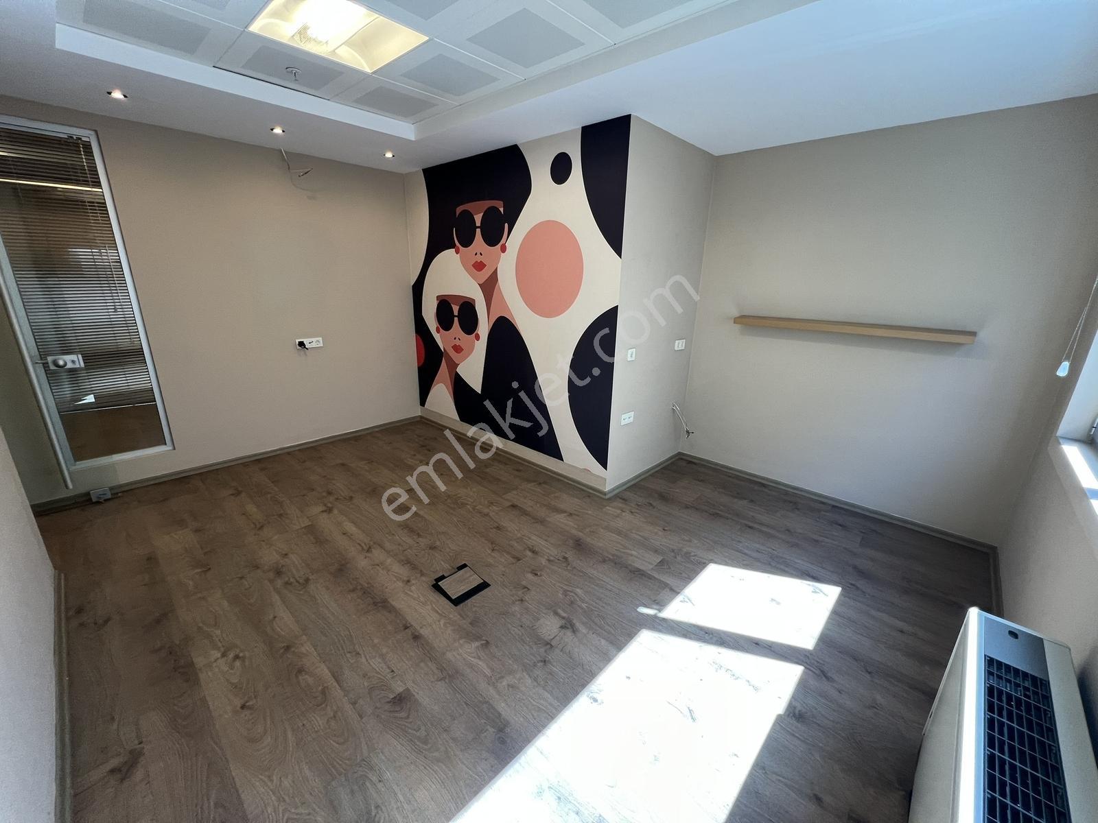 Royal'den E-5 1_dk Omega Deniz Plaza Prestijli 164m2 3.kat Ofis! - Görsel 16