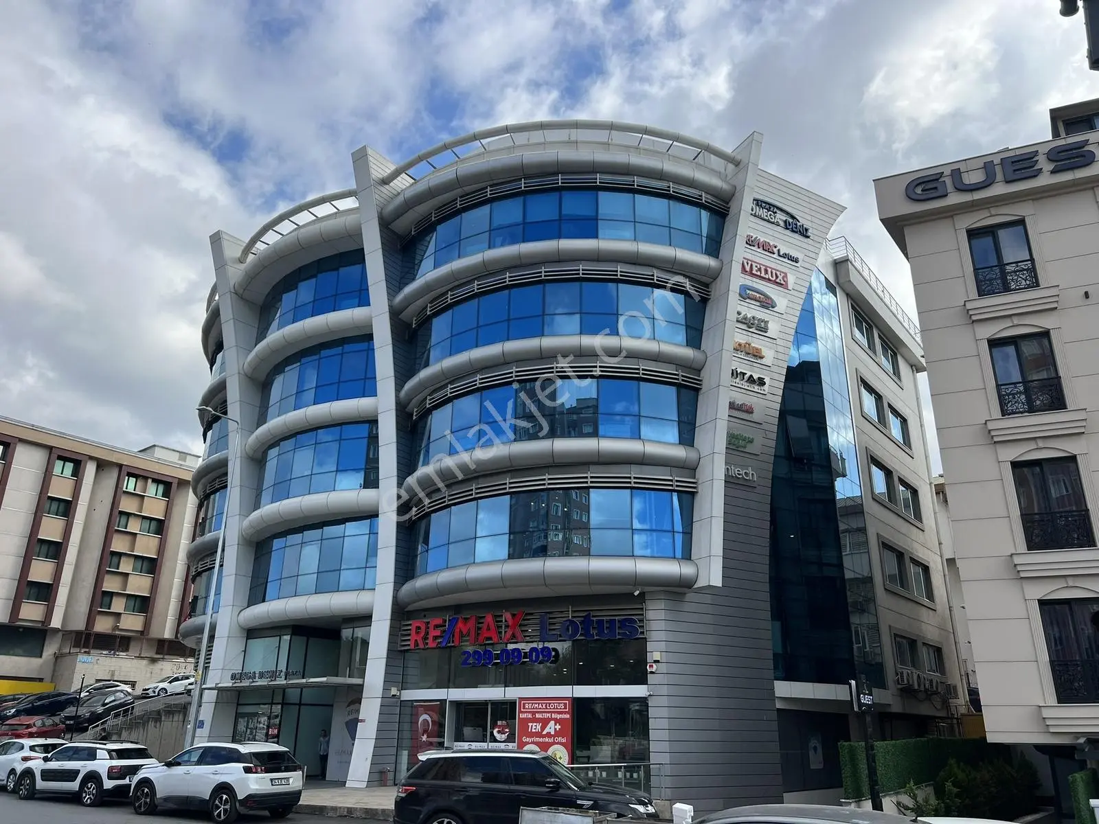 Royal'den E-5 1_dk Omega Deniz Plaza Prestijli 164m2 3.kat Ofis!