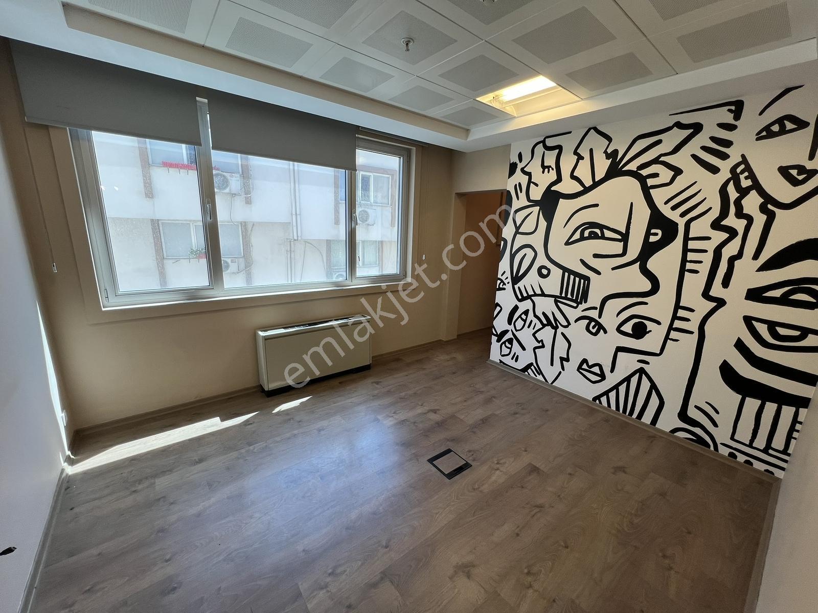 Royal'den E-5 1_dk Omega Deniz Plaza Prestijli 164m2 3.kat Ofis! - Görsel 21