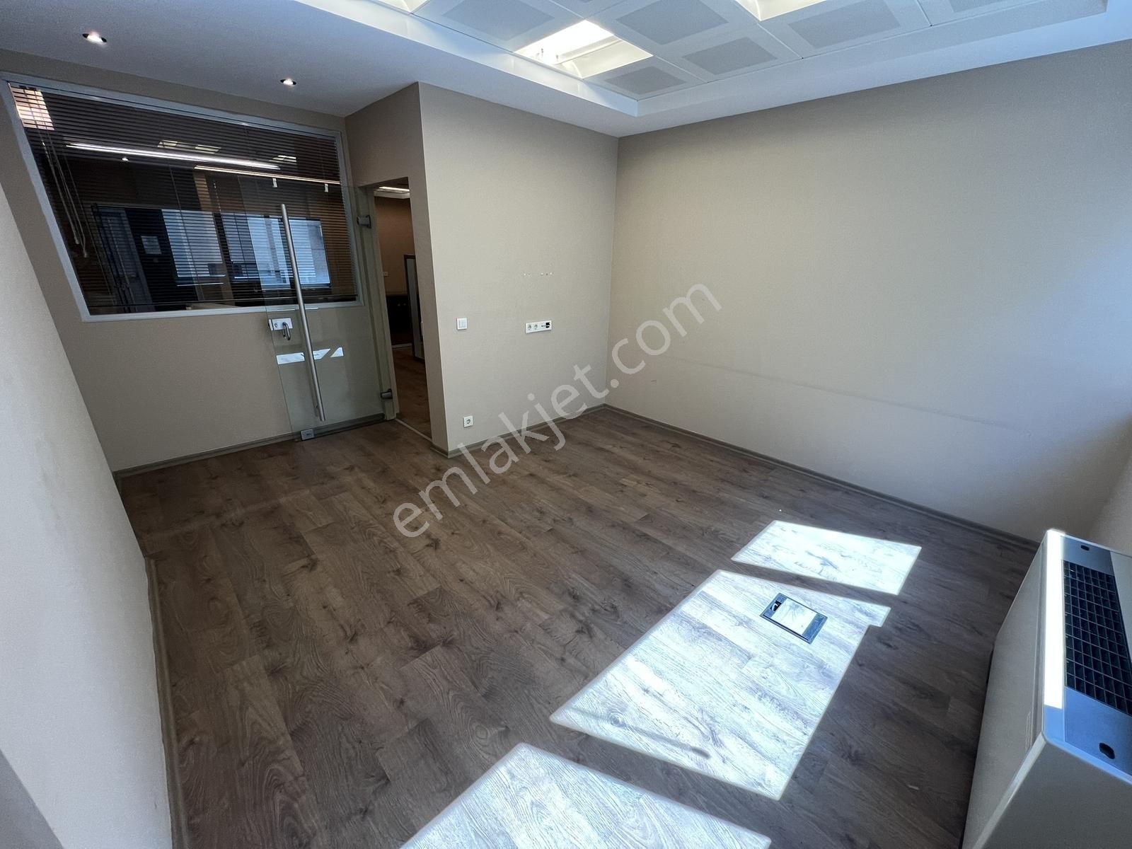 Royal'den Omega Deniz Plaza'da E-5 1_dk 164m2 3.kat A Plus Ofis! - Görsel 13