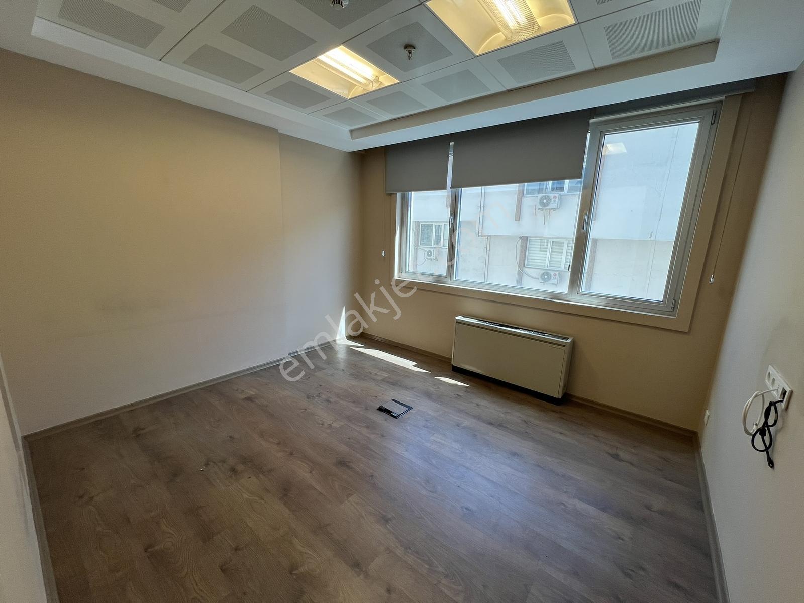 Royal'den Omega Deniz Plaza'da E-5 1_dk 164m2 3.kat A Plus Ofis! - Görsel 27