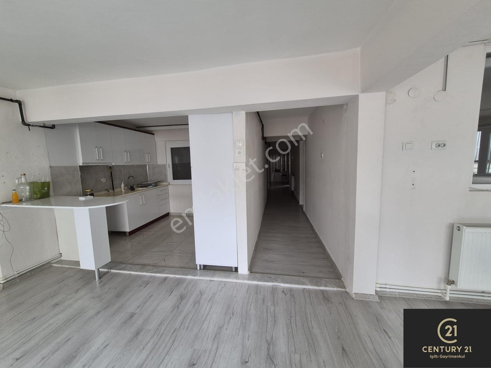 Century21 Işıltı Gayrimenkul'den Güzelhisar'da Satılık 3+1 - Görsel 5