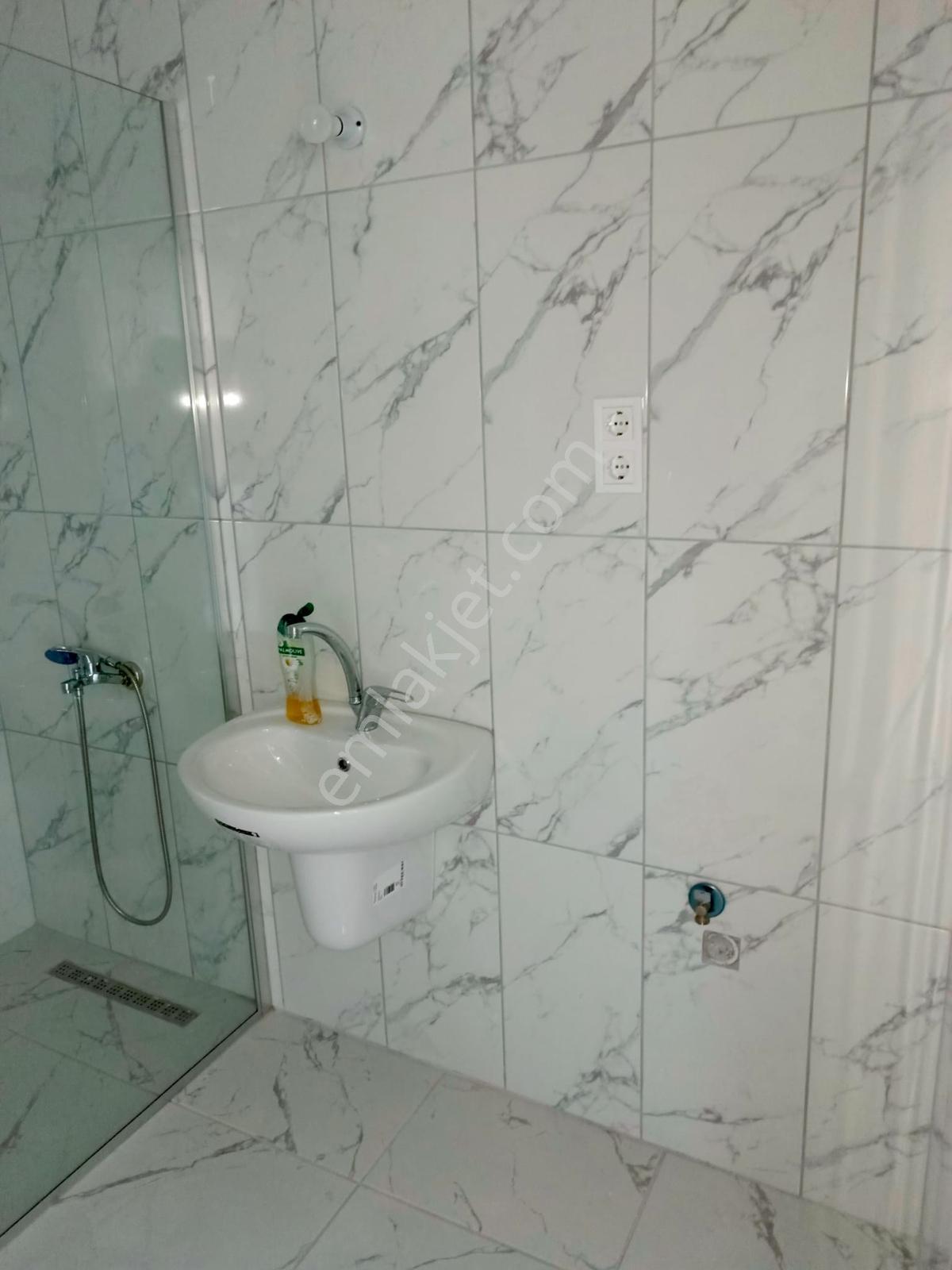 Edirne Merkez Zübeyde Hanımda Kiralık Tadilatlı 3+1 Daire - Görsel 17