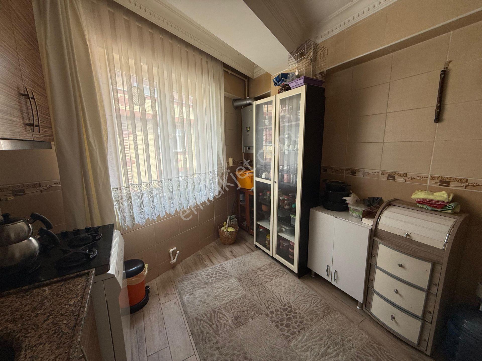 Galeri Caddesinde Otoparklı 3+1 Kiralık Ferah Daire - Görsel 14